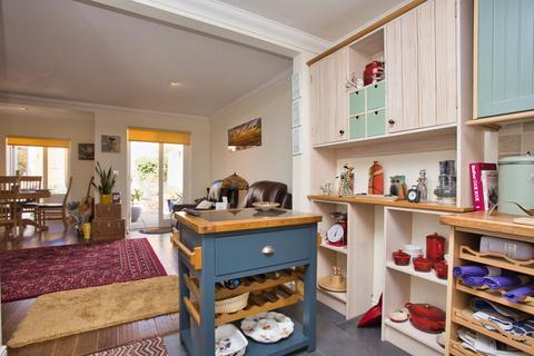 3 bedroom terraced house for sale, High Street, Eastry, Sandwich, Kent, CT13