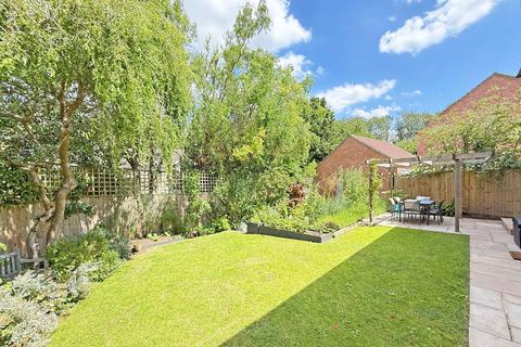 24 Pinfold Green, Staveley, Knaresborough, HG5 9LR