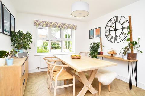 24 Pinfold Green, Staveley, Knaresborough, HG5 9LR