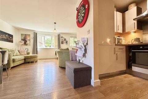 1 bedroom flat for sale, Cumberland Place, London