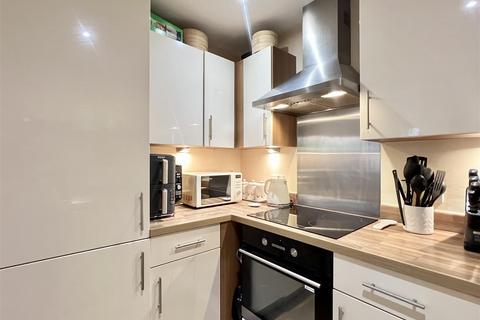 1 bedroom flat for sale, Cumberland Place, London