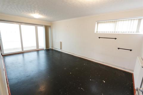 6 Powells Road, Shefford, SG17 5DP