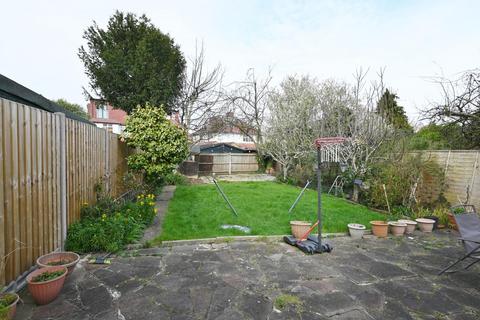 3 bedroom semi-detached house for sale, Constance Road, Twickenham TW2