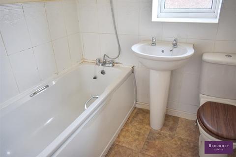 8 Fernhall Croft, Wombwell, Barnsley, S73 0DU