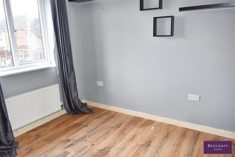 8 Fernhall Croft, Wombwell, Barnsley, S73 0DU