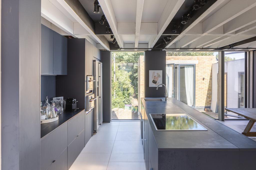 292299 tmh greenway sunnyside rd folkestone c...