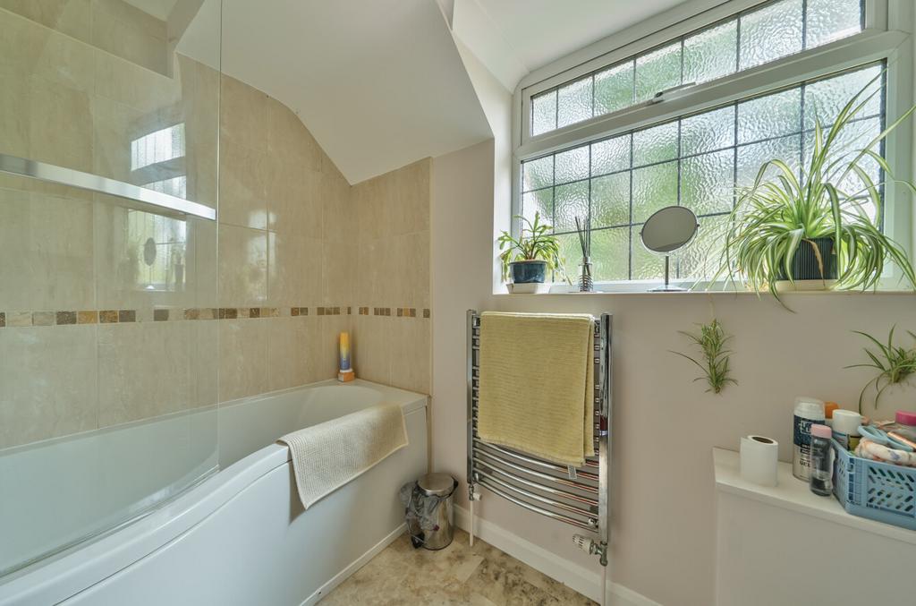 1301977 20 684070...