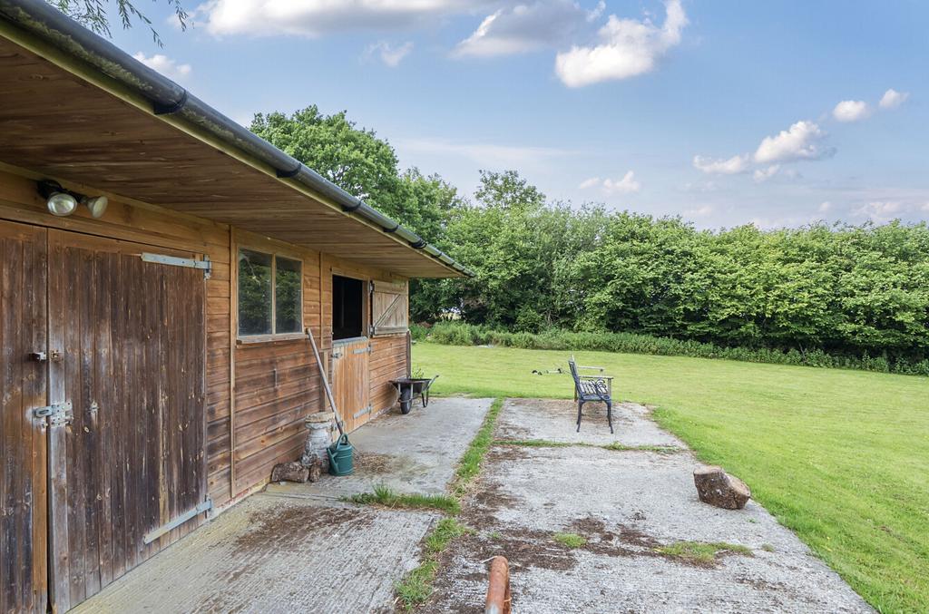 1301977 4 6840576...