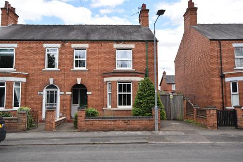 4 bedroom semi-detached house for sale, Charles Street, Newark