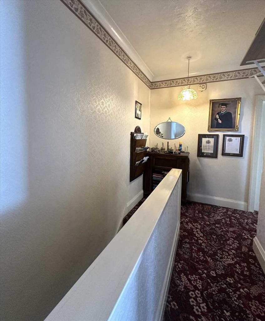 Sitting room: