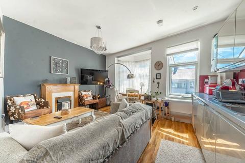 undefined, Grant Road, Wealdstone, Harrow, HA3