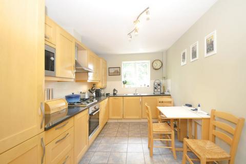 2 bedroom flat for sale, Widmore Road, Bromley BR1