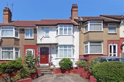 Whitton Avenue East, Greenford