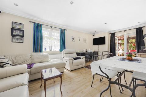4 bedroom detached house for sale, Lower Cippenham Lane, Slough