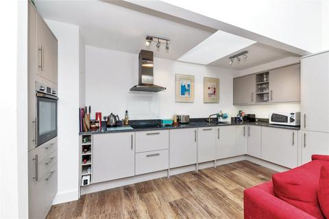 32 Beaufort Place, Cambridge, CB5 8AG