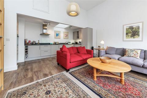 32 Beaufort Place, Cambridge, CB5 8AG