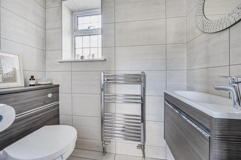 undefined, Magnaville Road, Bushey WD23