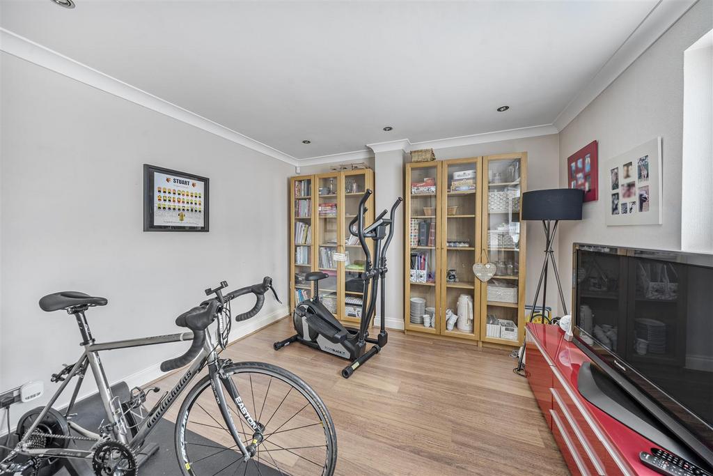 Family  Room/Playroom:
