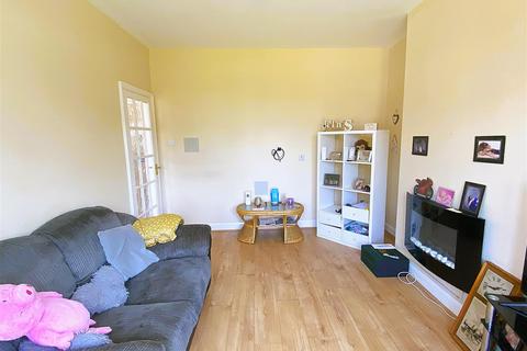 3 bedroom semi-detached house for sale, Melton Road, Syston, Leicester