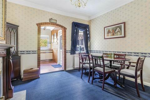 undefined, Queen Street, Newmarket CB8