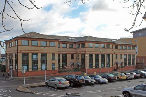 Office to rent, Station Rd Borehamwood WD6 1SL