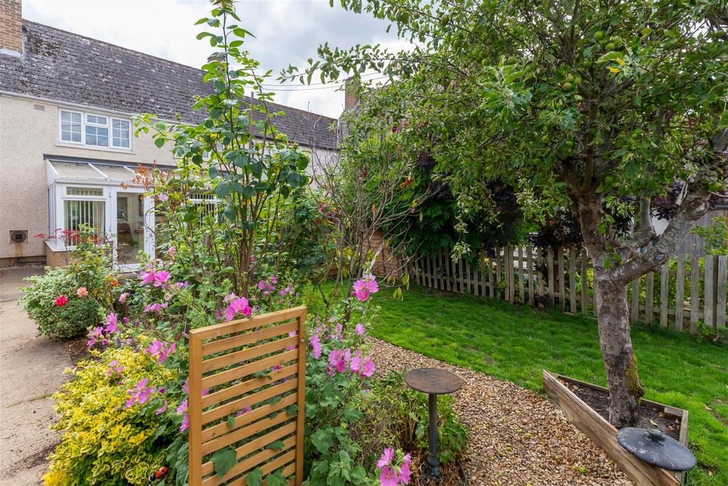 Garden 2.jpg