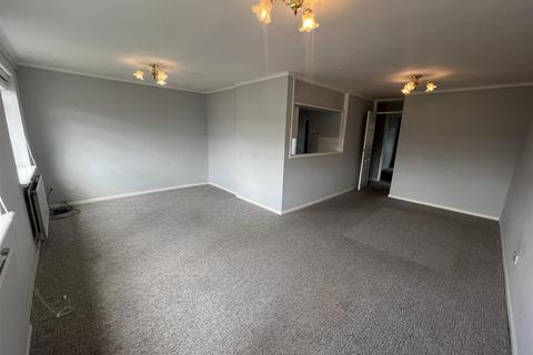 63 Garden Road, Walton On The Naze, CO14 8RR