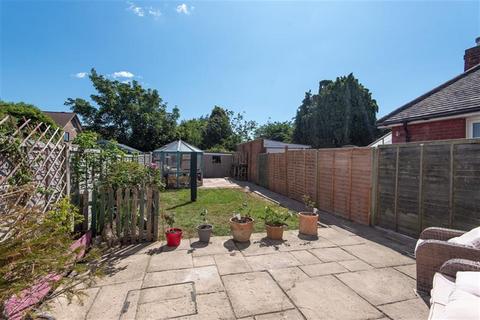 8 Shandon Road, Worthing, BN14 9DY