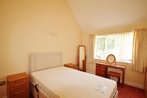 1 bedroom bungalow for sale, Old Rectory Mews, Witney, OX28