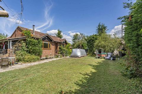 2 bedroom bungalow for sale, Laleham Reach, Chertsey, Surrey, KT16