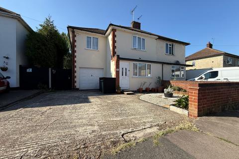 9 Gloucester Avenue, East Tilbury, Tilbury, RM18 8RB
