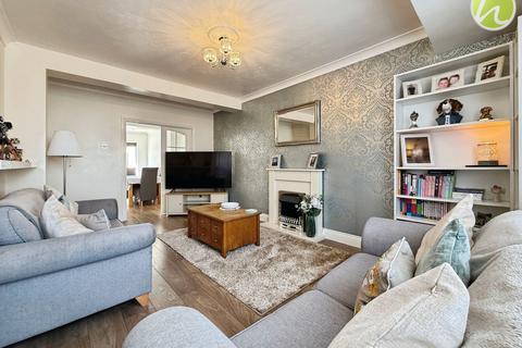 9 Gloucester Avenue, East Tilbury, Tilbury, RM18 8RB