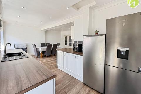 9 Gloucester Avenue, East Tilbury, Tilbury, RM18 8RB