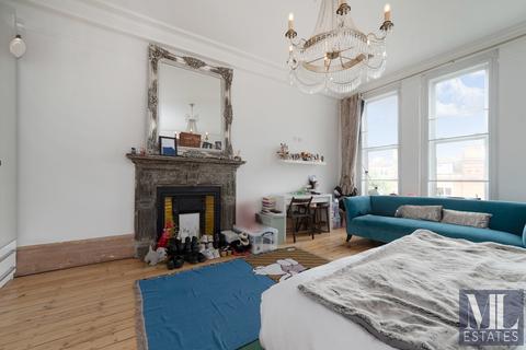 4 bedroom apartment for sale, Winchester Avenue, London NW6