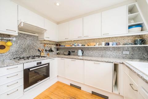 3 bedroom maisonette for sale, Alderney Street, London SW1V