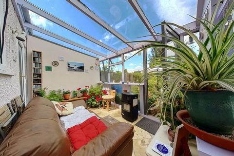 14 Briar Hill Road, Northampton, NN4 8LJ