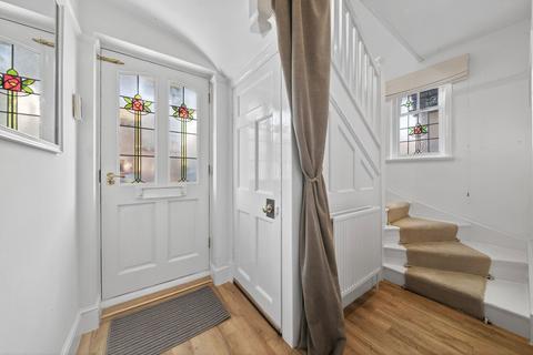 4 bedroom detached house for sale, Kingsley Avenue, Kettering NN16