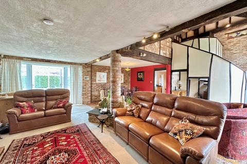 undefined, Cowdray Close, Woolstone, Milton Keynes, MK15