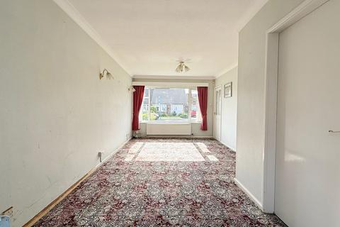 2 bedroom semi-detached house for sale, Worthing Close, Offerton