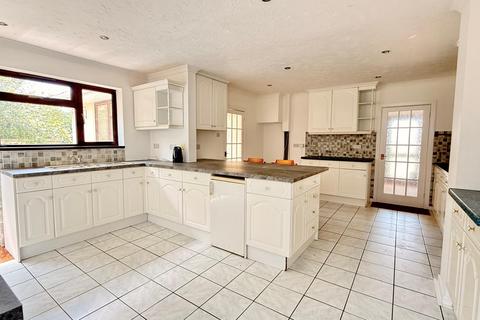 undefined, Oaks Drive, St. Leonards, BH24 2QS
