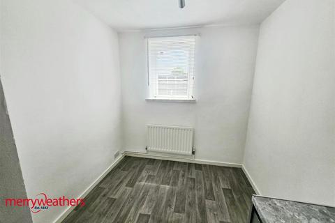 2 bedroom townhouse to rent, Lime Avenue, Auckley