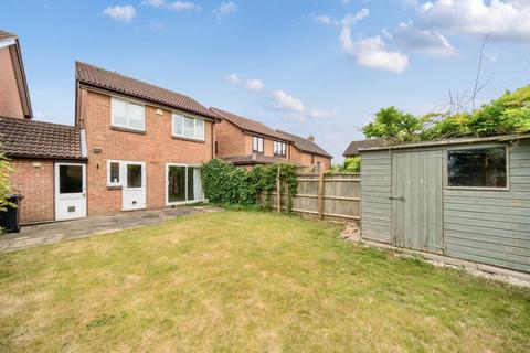 18 Glenham Road, Thame, OX9 3WD