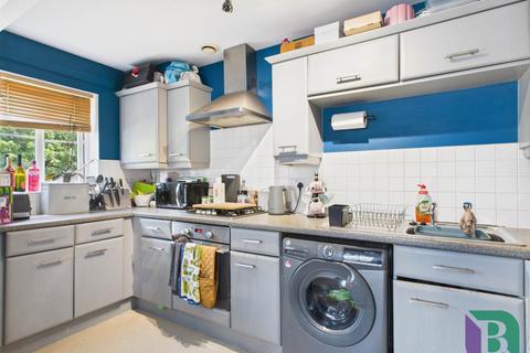 14 Cable Crescent, Woburn Sands, Milton Keynes, MK17 8GG