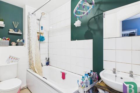 14 Cable Crescent, Woburn Sands, Milton Keynes, MK17 8GG