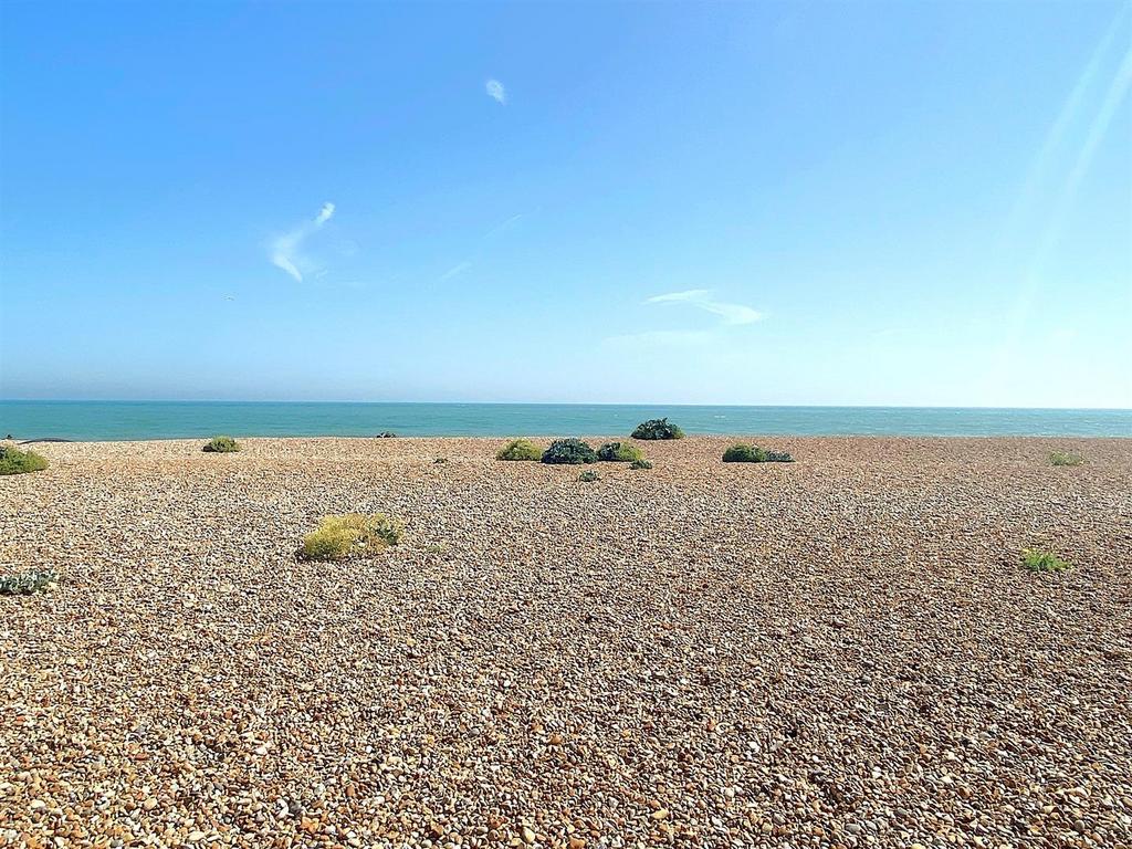Beach Hut 19 Glyne Gap - View3.jpg