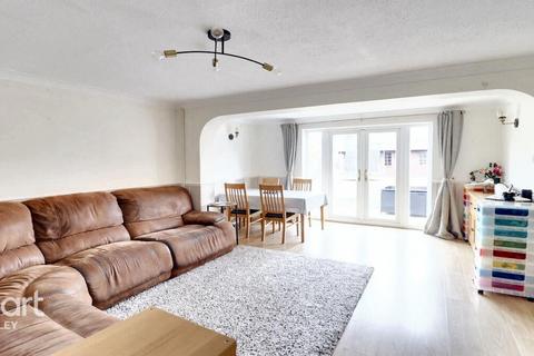 3 bedroom semi-detached house for sale, Telscombe Way, Luton