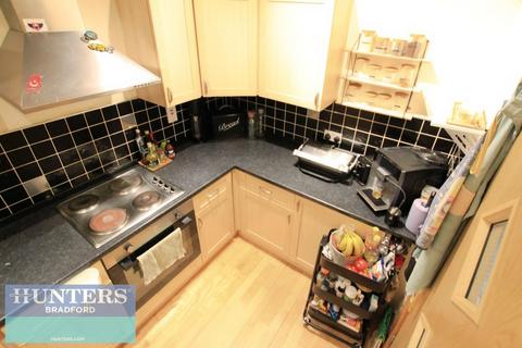 2 bedroom flat to rent, Broadgate House, Broad Street, Bradford, West Yorkshire, BD1