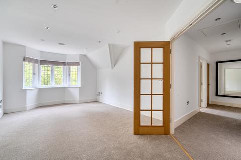 undefined, Sheerwater Road, West Byfleet, KT14