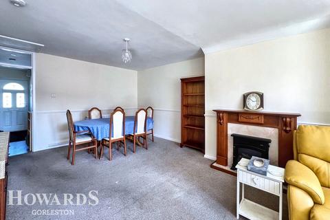 undefined, Randall Close, Hopton