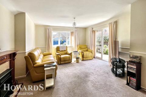 undefined, Randall Close, Hopton